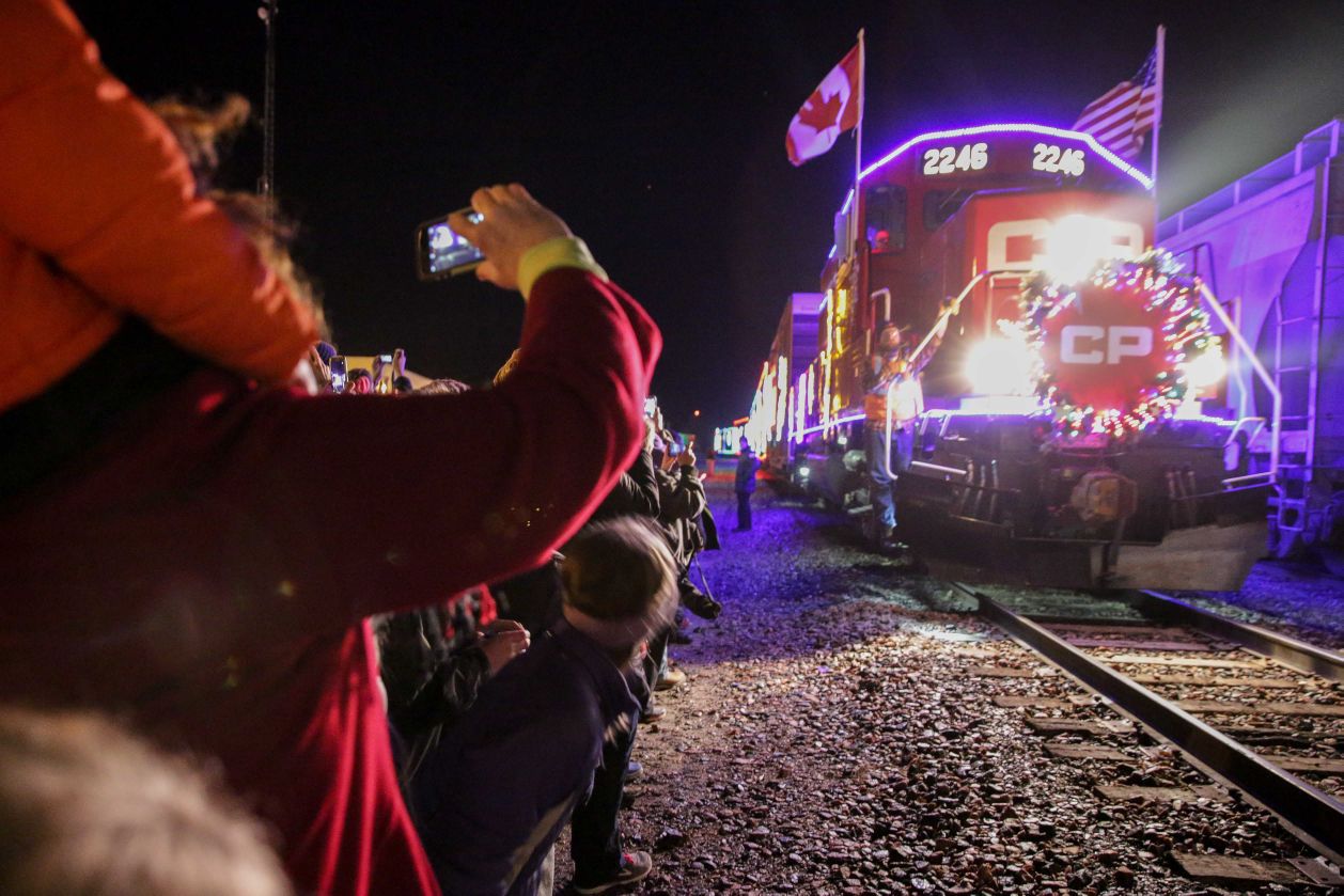 Holiday Train-02.JPG
